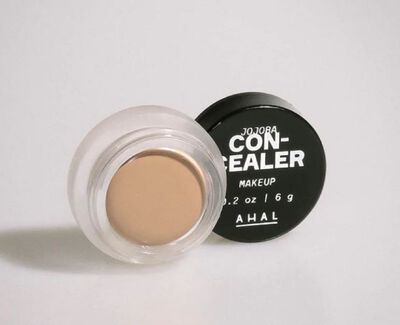CONCEALER (CORRECTOR)